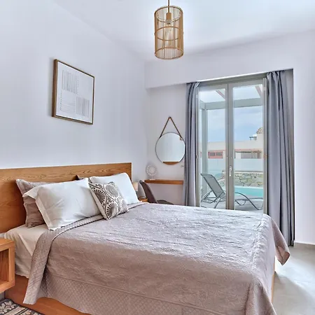 Paros Gem Νάουσα