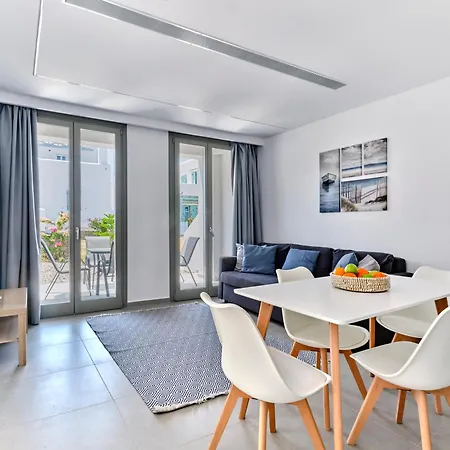 Paros Gem * Νάουσα