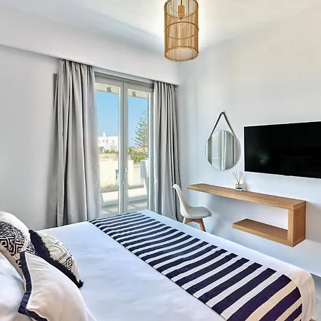 Paros Gem * Naousa (Paros)