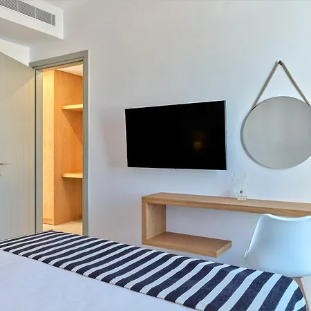 Paros Gem * Naousa (Paros)