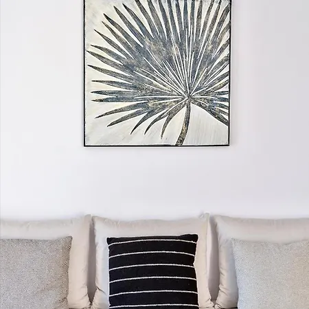 Paros Gem * Naousa (Paros)