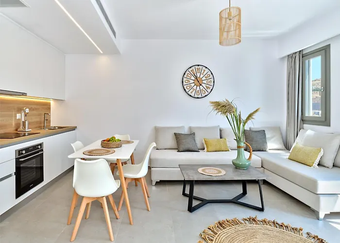 Paros Gem Naousa (Paros)